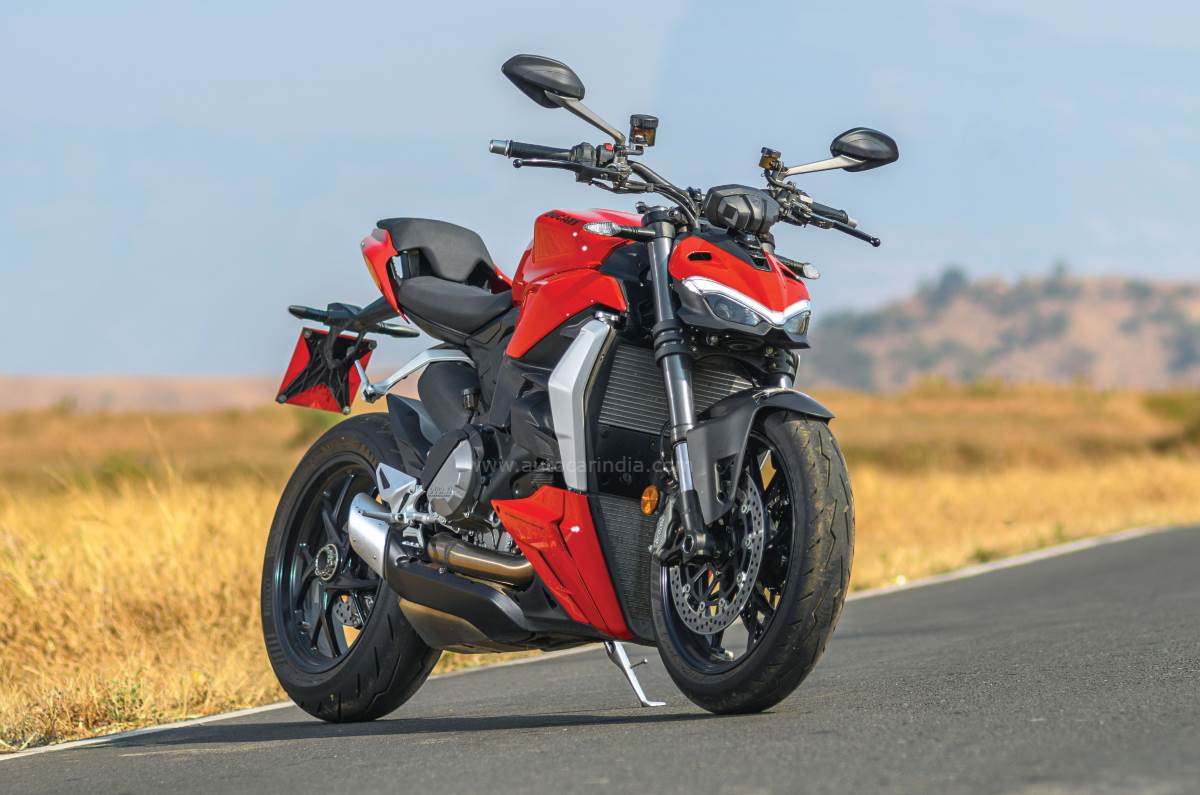 Ducati StreetFighter V2 STD image